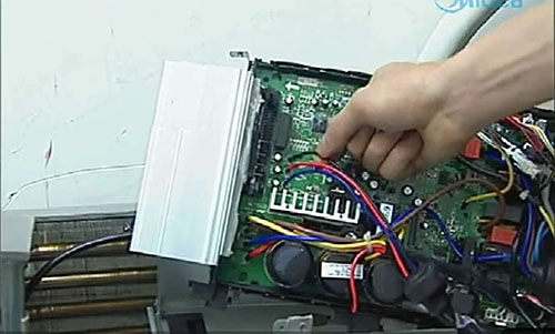 扎赉特旗美的空调电话是多少